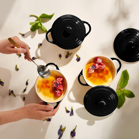 Oven-safe Kook cocotte for convenient oven-to-table meals.