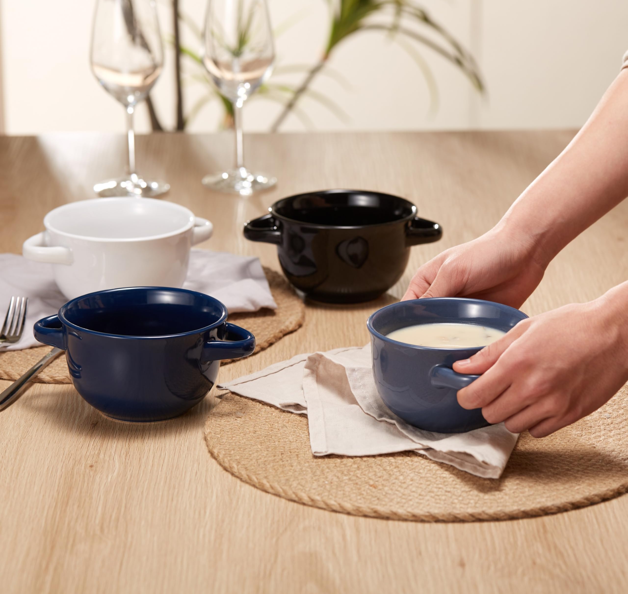 KooK dishwasher and microwave safe bowls for easy cleanup.