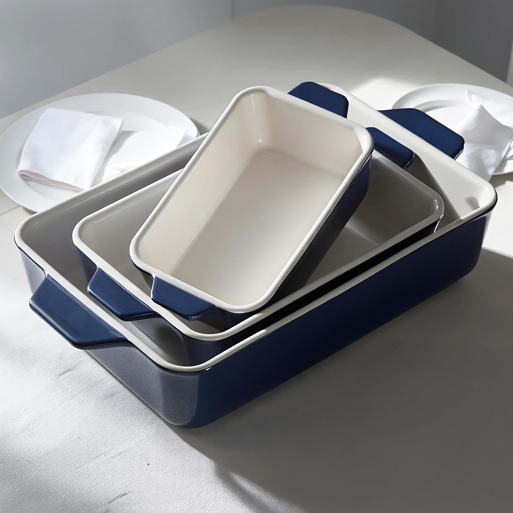 KooK dish with handles, convenient for transporting from oven to table