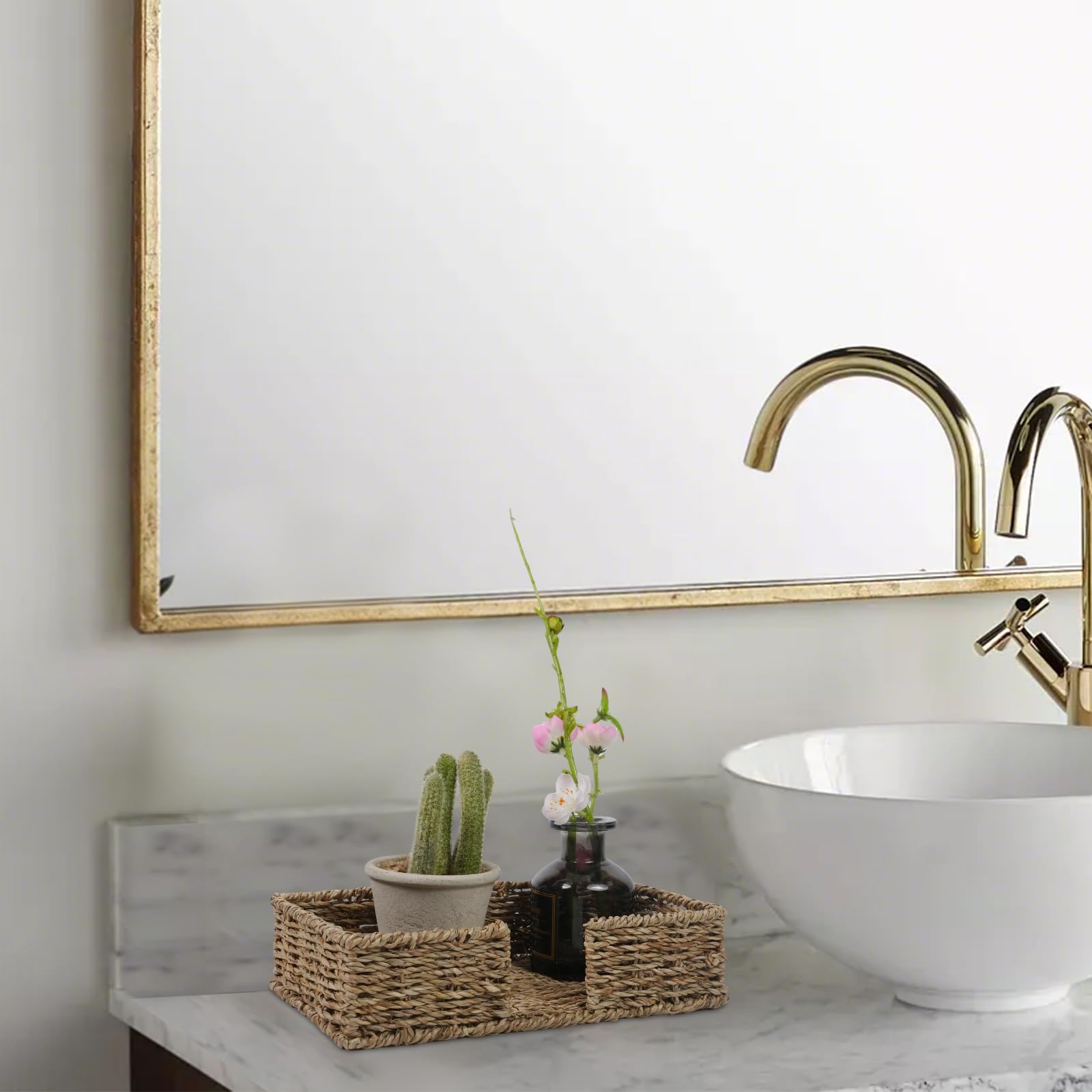 Kordory Seagrass tray makes a thoughtful gift for housewarmings and occasions.