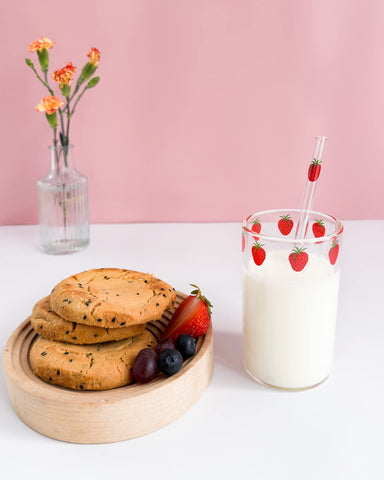Kreapa strawberry cups dishwasher-safe for quick cleaning and reuse.