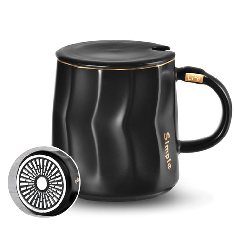 KRGMNHR flat-bottom mug with lid in black for even heating at home or office