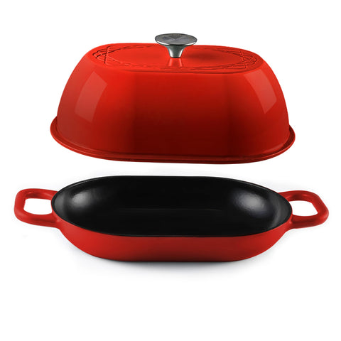 Krustic interior enamel provides easy release and simple cleanup after baking.