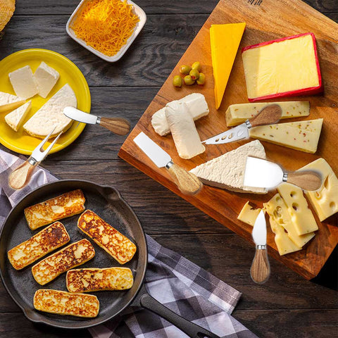 KT-GARY heart cheese knife adds playful presentation while slicing softer textures.