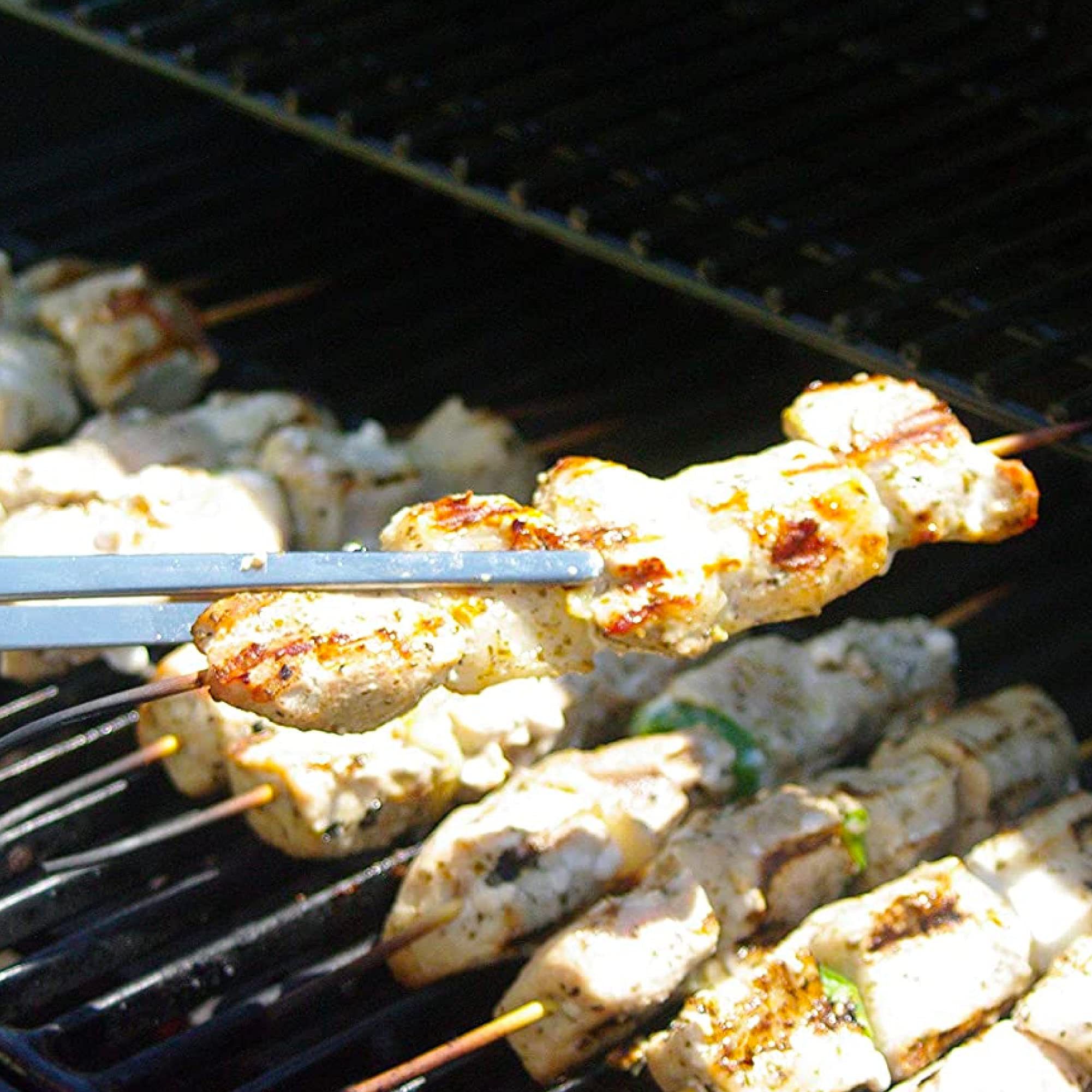 Küchenprofi 18/10 stainless steel tongs, durable and dishwasher-safe.
