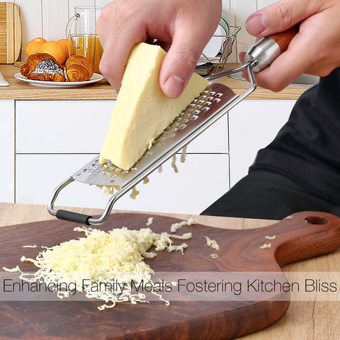 KULUNER essential kitchen tool ideal for flavoring dishes with lemon zest.