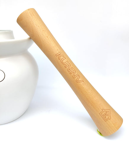 KUNNV Sauerkraut Pounder side view highlighting ergonomic grip for comfortable use.