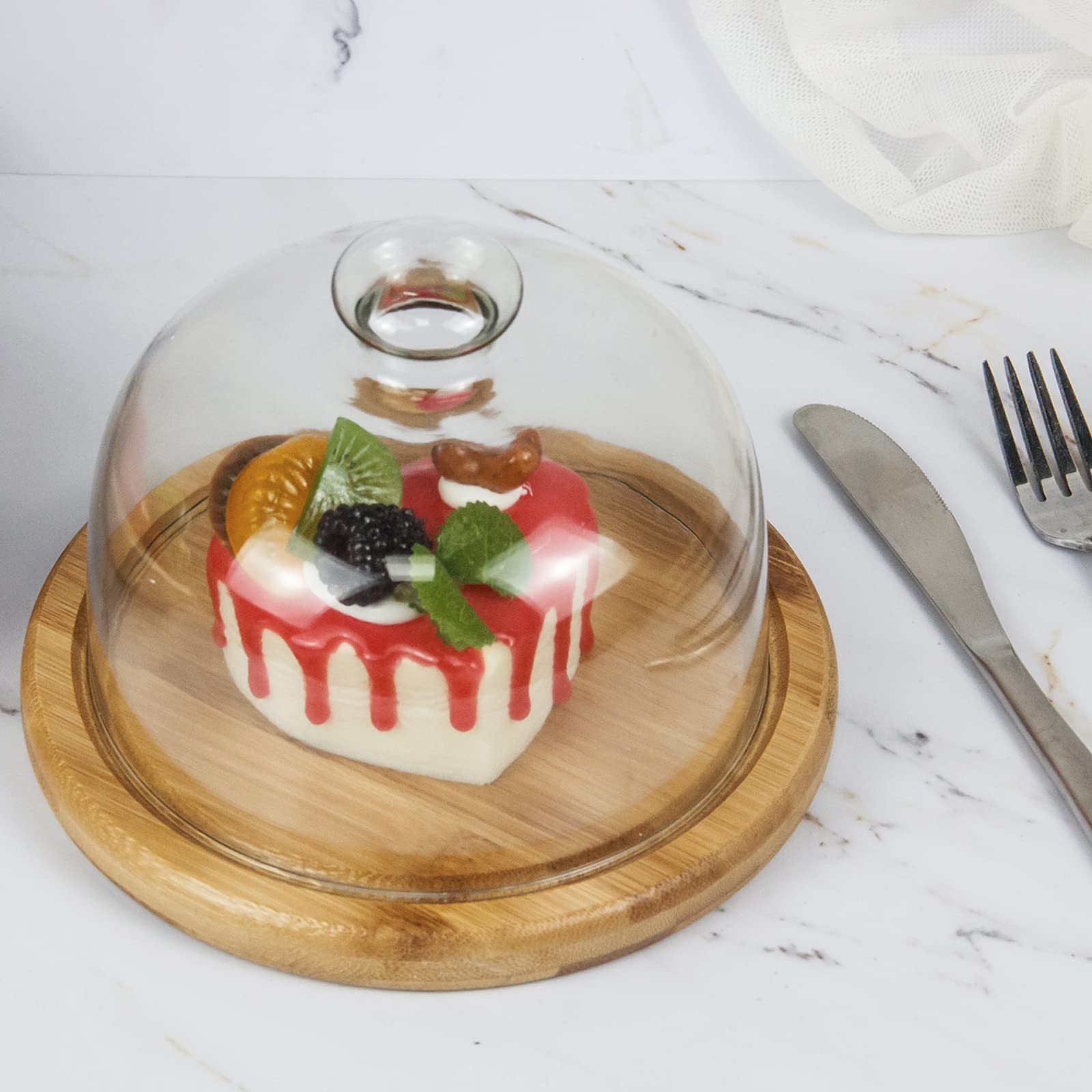 KVMORZE dome display for fruit and pastries adds a stylish focal point