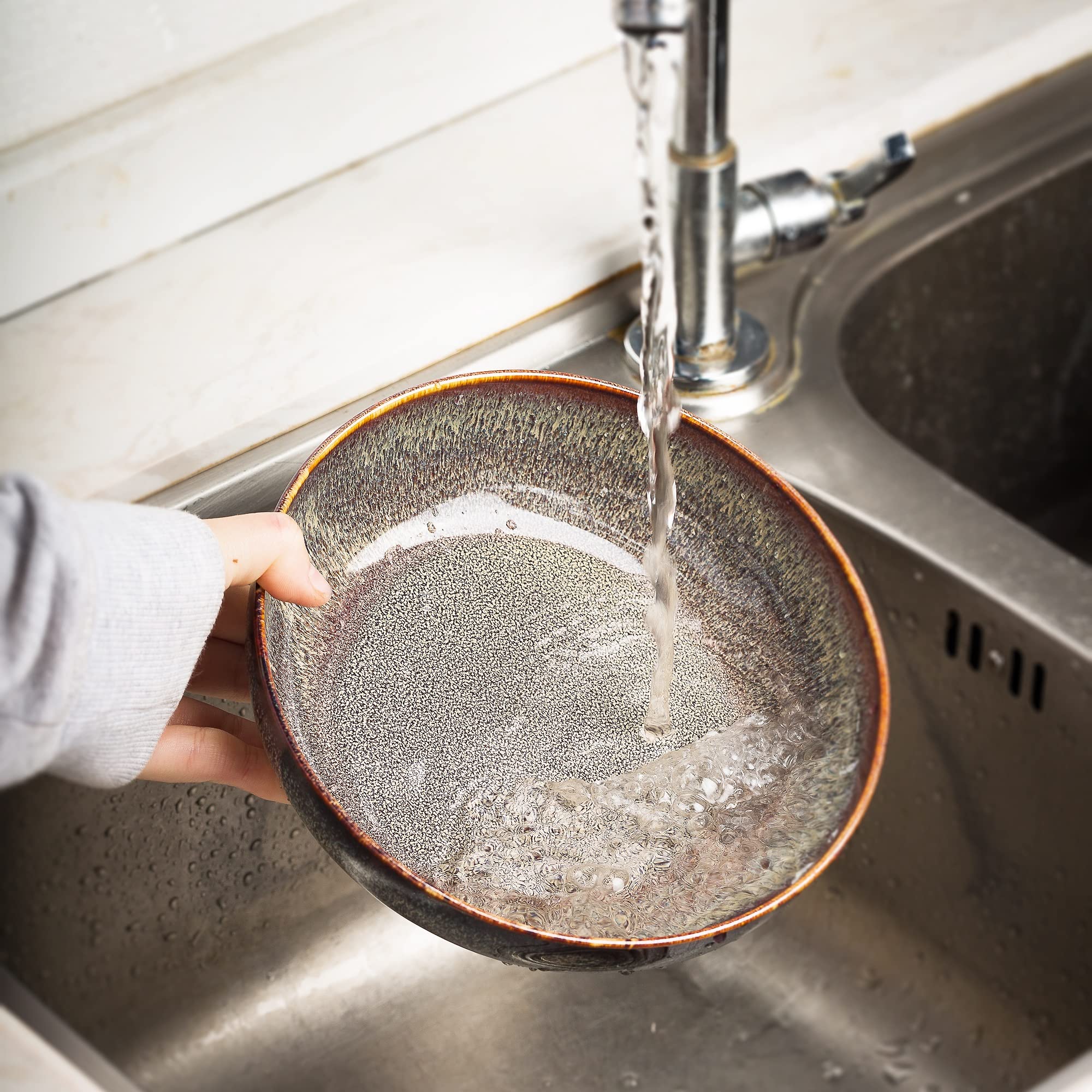 KYBSCZ stackable ceramic bowls, saves cupboard space while serving everyday dishes.