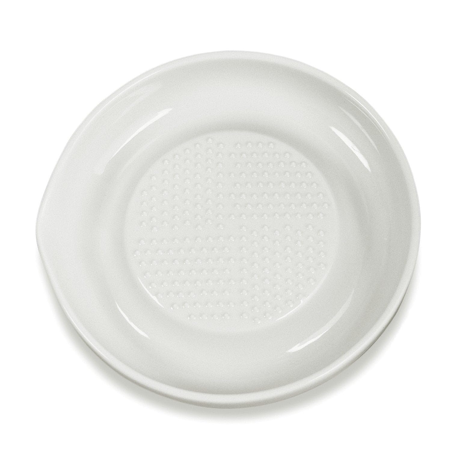KYOCERA 6.5-inch ceramic ginger grater close-up, sharp teeth for easy ginger prep