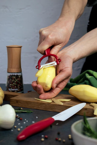 Kyocera Revolution ceramic blade slices fruits and vegetables without browning.