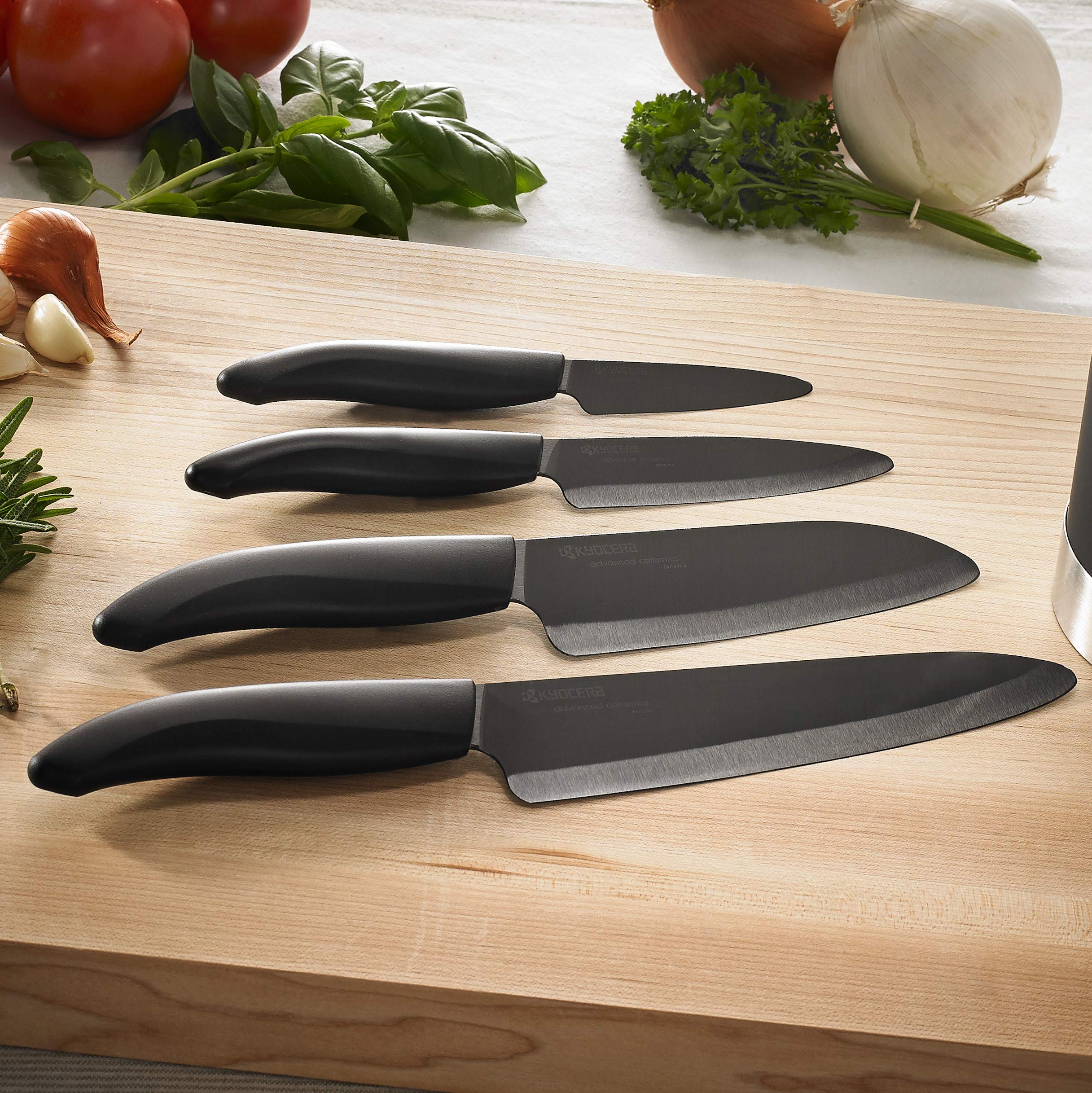 Fruit slicing with KYOCERA Revolution knife yields clean cuts.
