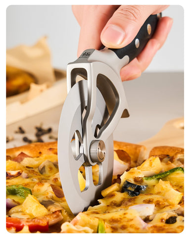 Kyoku pizza cutter with G10 handle for comfortable extended use