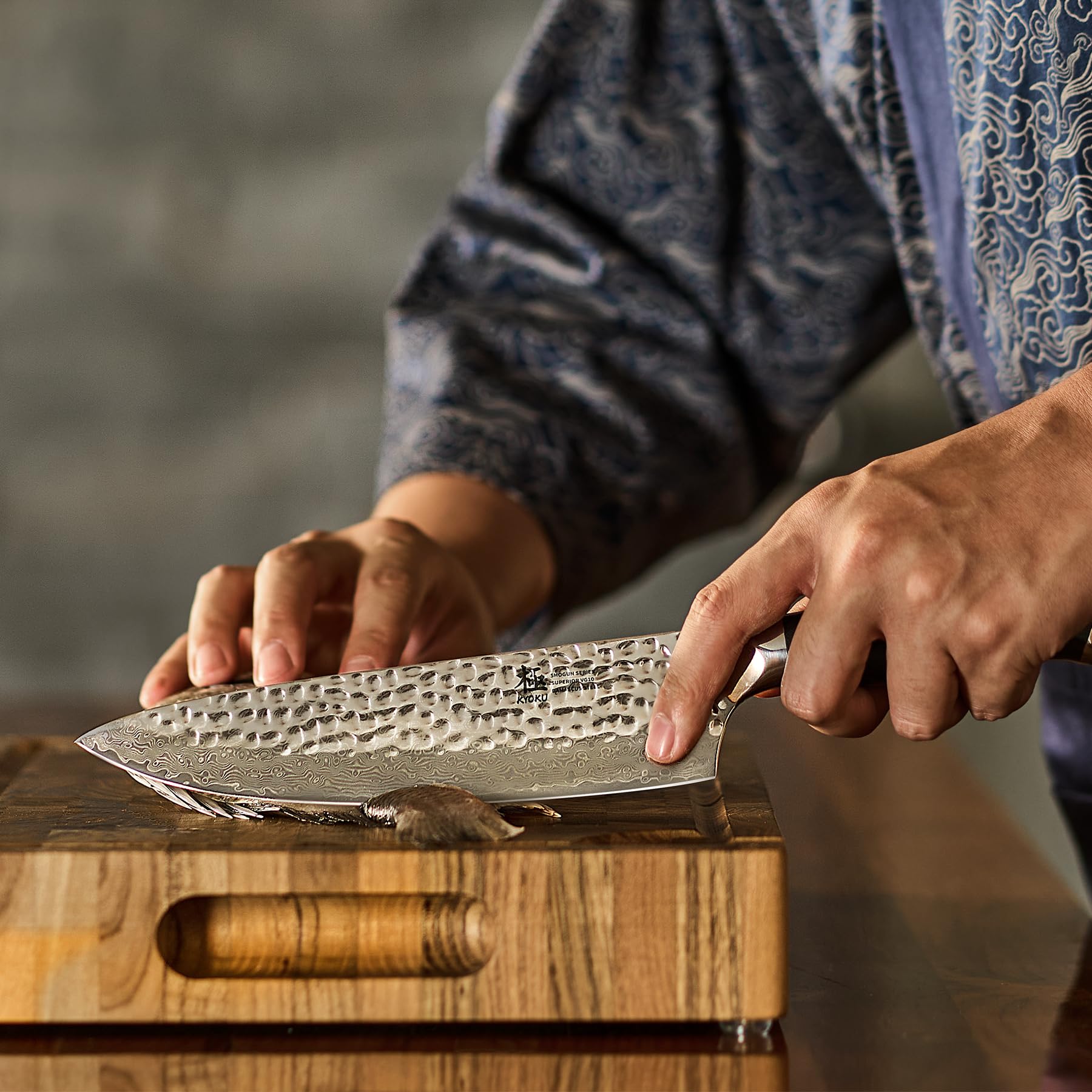 KYOKU balanced kitchen knife reduces wrist fatigue during prep