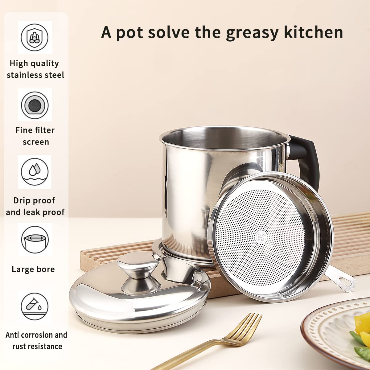Kyraton compact kitchen oil storage fits on a shelf.