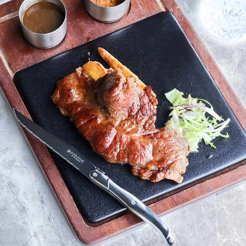 Gift-ready Laguiole by Hailingshan knife set in a sleek box.