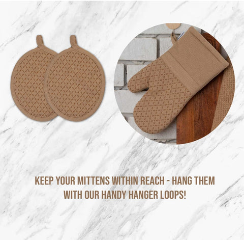 Lane Linen silicone pot holders protect countertops during high-heat cooking