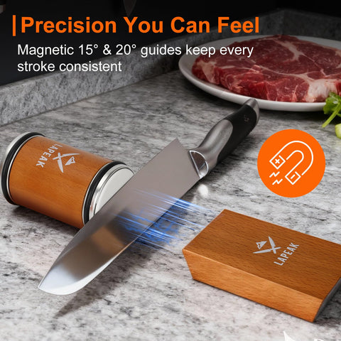 Lapeak 15-degree magnetic guide ensuring precise alignment on blade