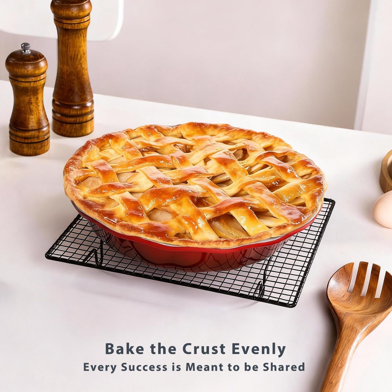 Lareina pie pan is microwave, oven, and dishwasher safe for easy use.