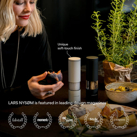 LARS NYSØM Lagom bottom cap prevents crumbs and mess