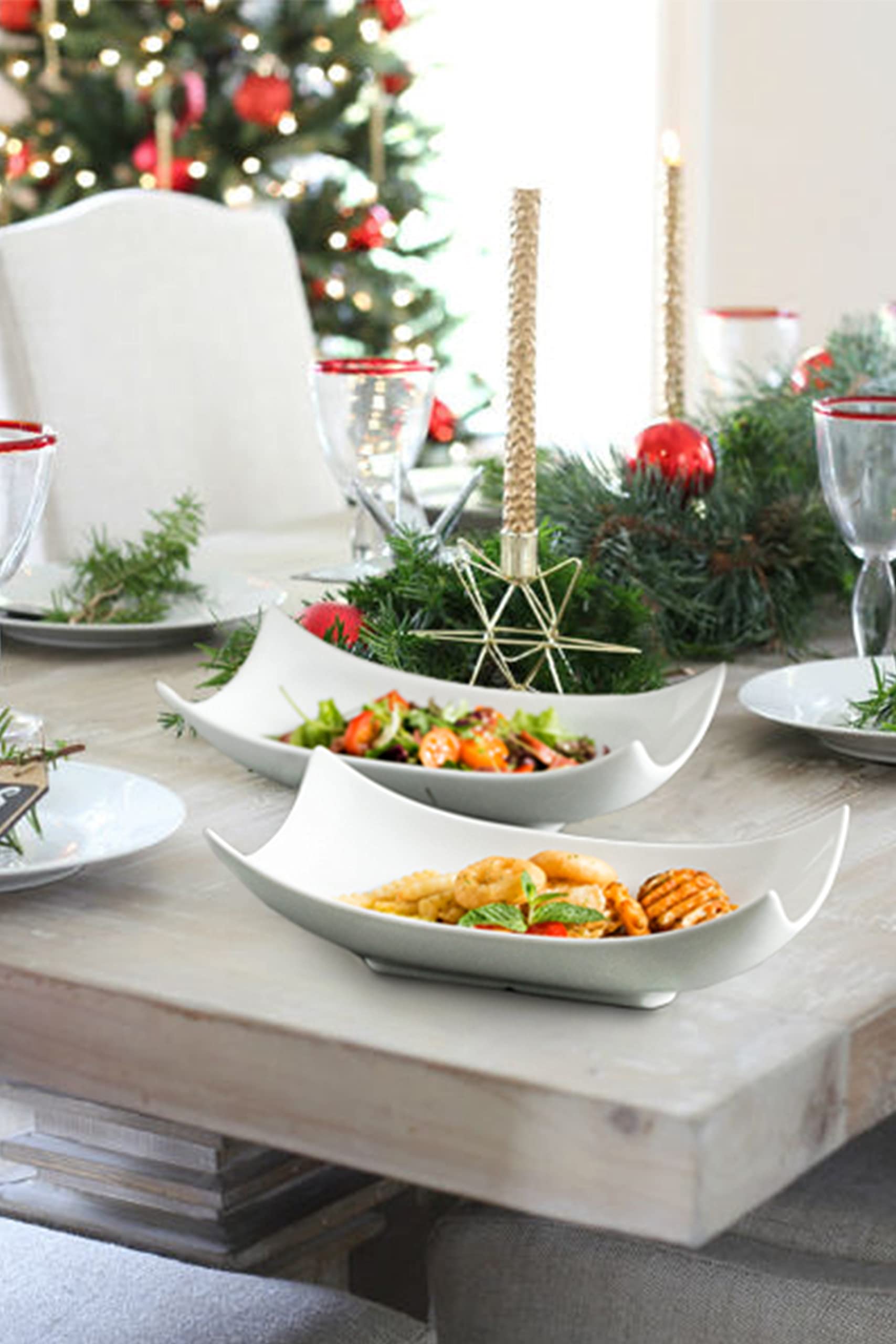 LAUCHUH white serving dish display enhances table presence with a sleek contemporary look.