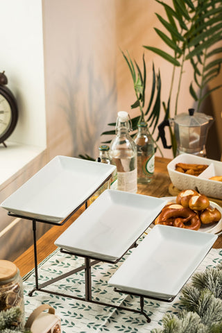LAUCHUH porcelain trays used for fruit or desserts create stylish buffets.