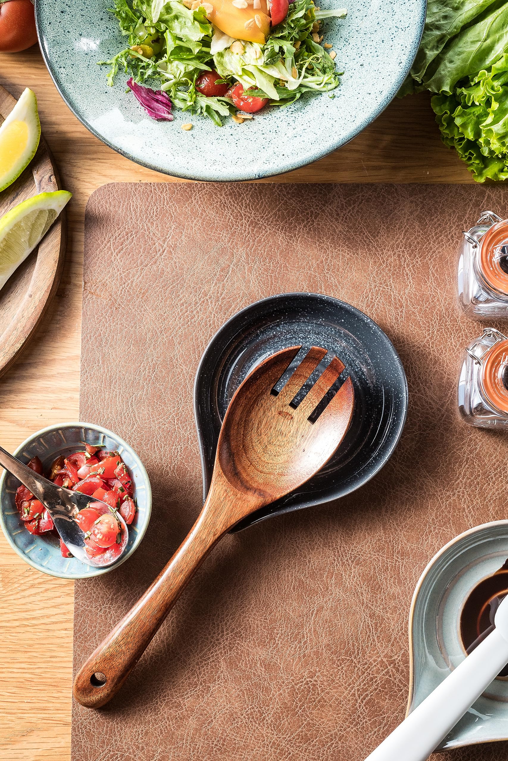 LAUCHUH Christmas decor edition blends festive charm with practical utensil resting.