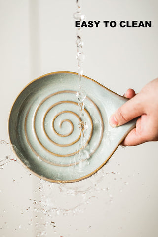 LAUCHUH large spoon rest makes a thoughtful gift