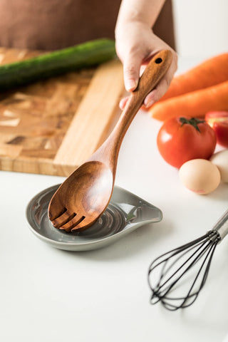LAUCHUH spoon rest doubles as jewelry tray or small dessert bowl.