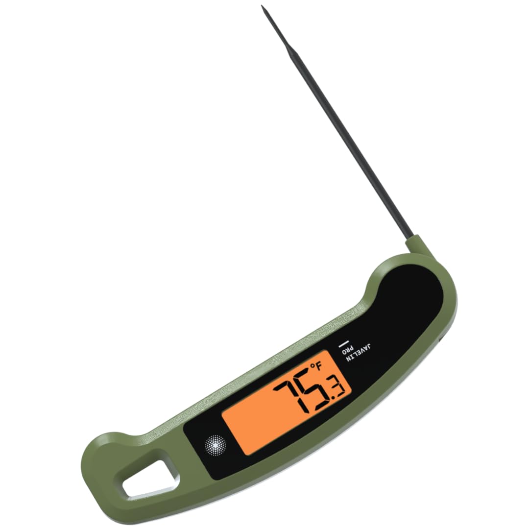 Lavatools Javelin PRO Classic on grill setup shows fast, steak-ready temperatures.