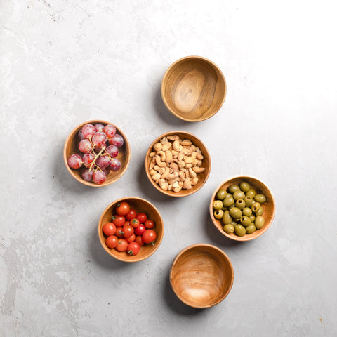 Lavaux Designs acacia bowls set6 enhances charcuterie presentation.