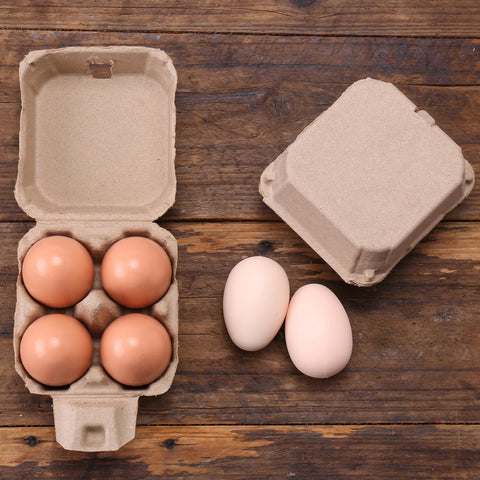 LayHyand kraft egg cartons protect eggs from humidity during transport.