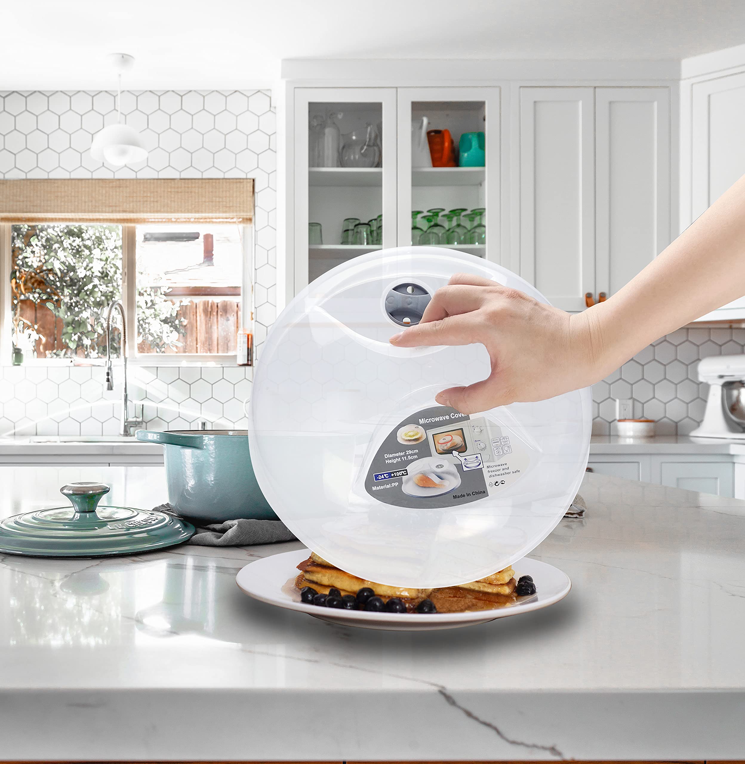 Layron microwave lid with easy grip supports quick lid removal