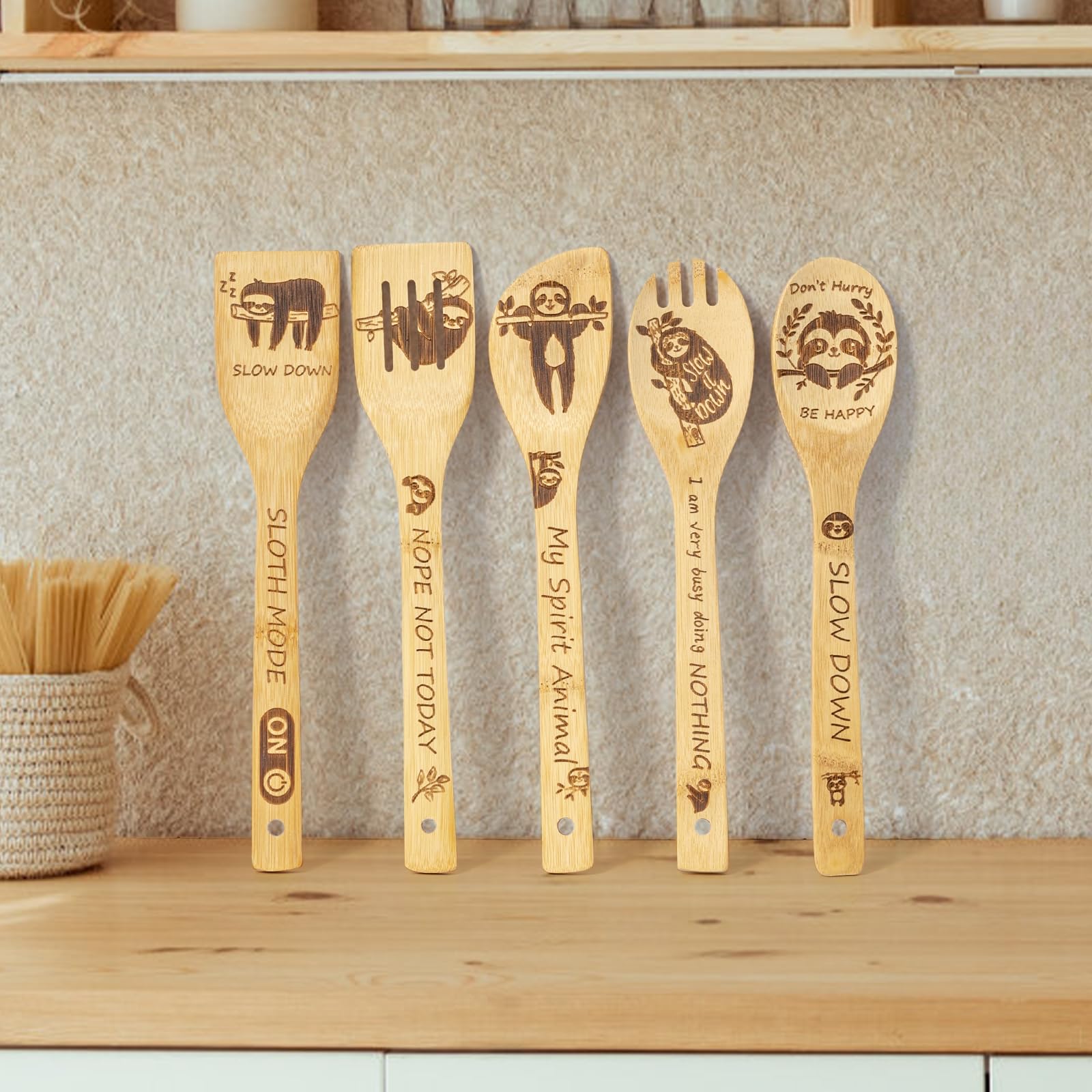 LBCIGOR solid turner highlighting durable bamboo and odor-free performance for everyday cooking