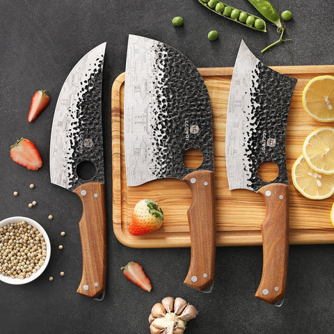 Lccowot blade features ancient-pattern artwork for style