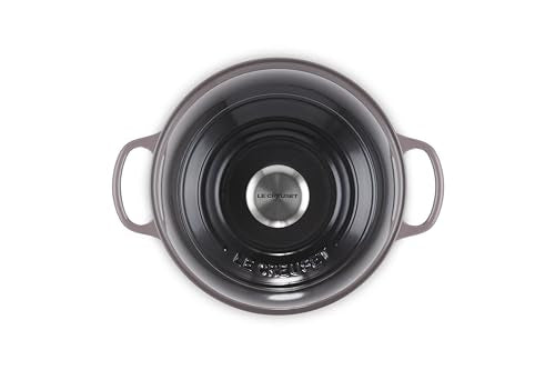 Le Creuset Bread Oven low profile base promotes even browning on the loaf