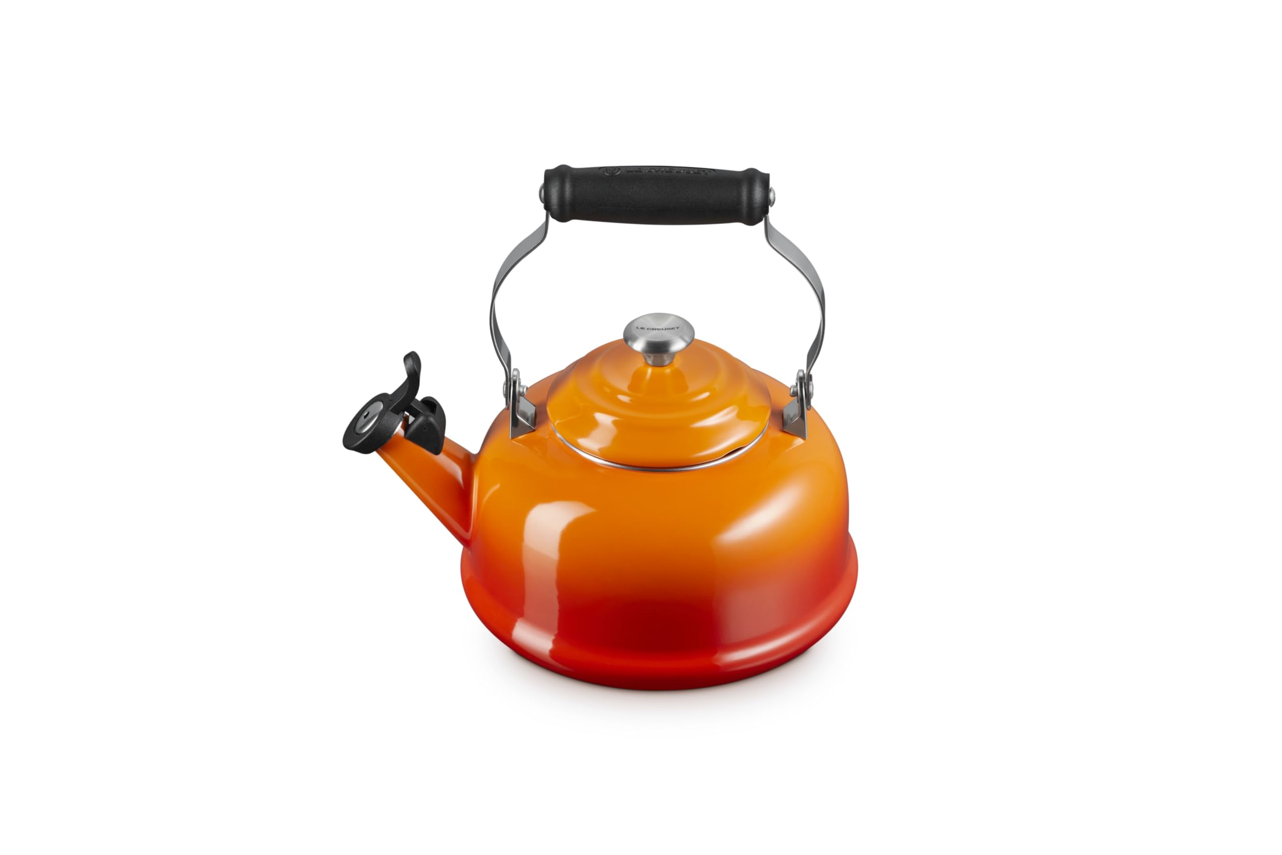 Le Creuset enamel on steel kettle flame side view for quick boiling