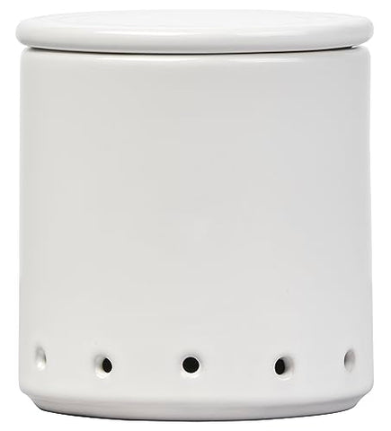 Le Creuset garlic keeper impermeable-enamel resists stains and scratches from metal utensils.