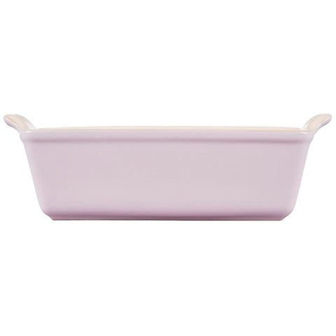 Le Creuset loaf pan demonstrates even heat distribution for breads and casseroles.