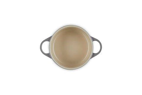 Le Creuset mini round cocotte lid knob demonstrates secure heat trapping