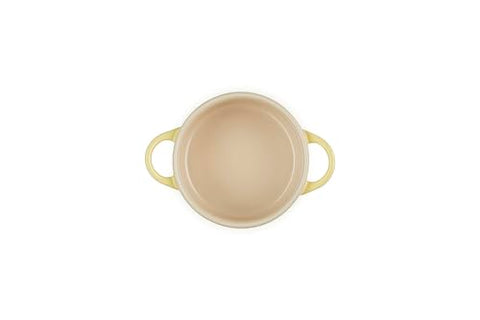 Le Creuset cocotte Soleil oven-ready design ensures even cooking.