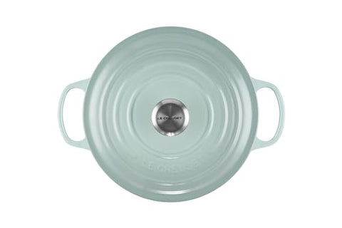Exterior Sea Salt hue of Le Creuset Dutch Oven showing smooth enamel