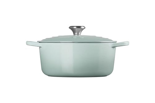 Lid venting steam on Le Creuset Dutch Oven to retain moisture