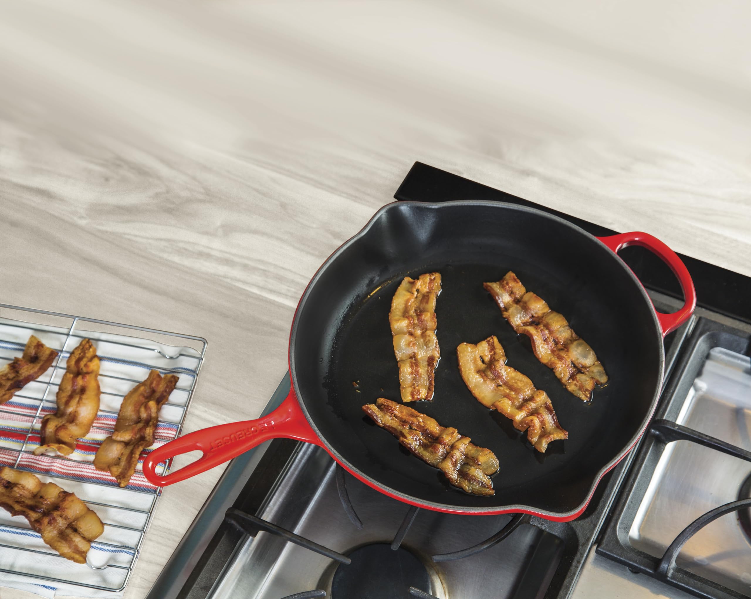 Le Creuset Signature skillet Cerise, oven-safe up to 500°F for versatile cooking