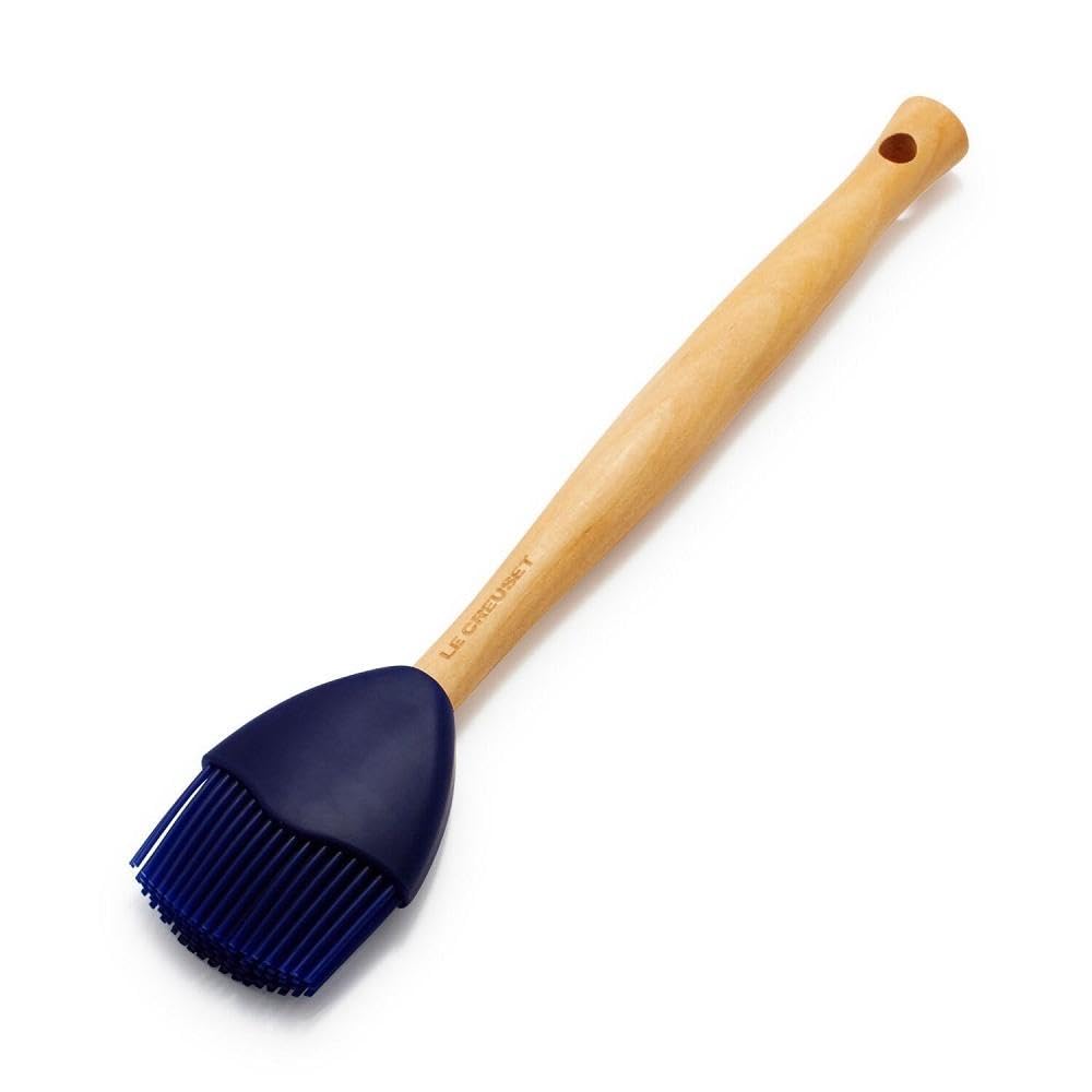 Le Creuset Silicone Craft Series brush with ergonomic handle for secure grip.