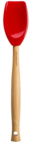 Le Creuset silicone craft spatula with flared end to prevent slips