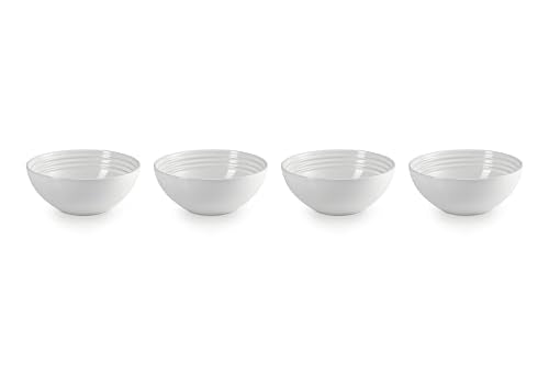 Le Creuset inside view of 22 oz white soup bowl showing smooth release.