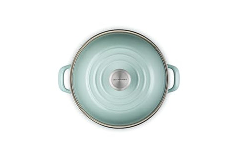 Le Creuset stockpot Sea Salt boils water fast for pasta.