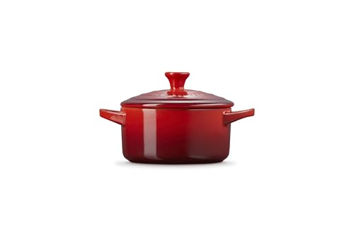 Closeup of Le Creuset stoneware enamel finish for durability