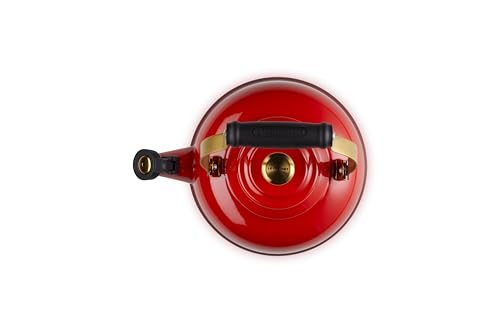 Le Creuset kettle Cerise, interior fill marks aid accurate measurement